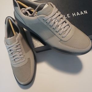 Cole haan sneakers size 10 men grey/blue